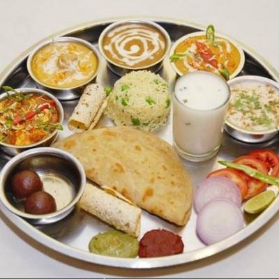 🍔🍕🍟'FOOD'🥦🥑🫑"Why is it crucial to eat a variety of food?"-Bhavi Gala