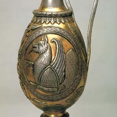 第五章 胡瓶的纹饰解析——符号、寓意与文明密码 第五章 胡瓶的纹饰解析——符号、寓意与文明密码