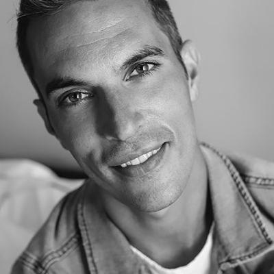 Ari Shapiro: The Best Strangers in the World Ari Shapiro: The Best Strangers in the World