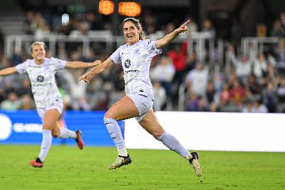 (Season 3 - Ep1) Savannah DeMelo - (USWNT and NWSL) Starting Strong