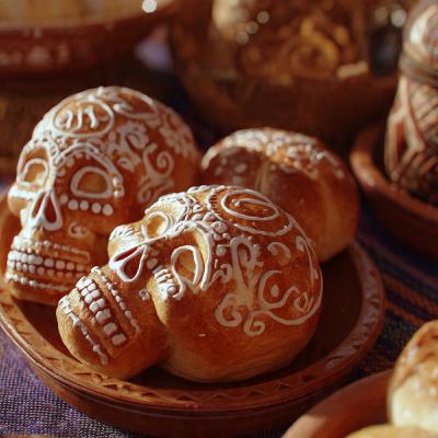 Pan de Muerto, a traditional Mexican sweet bread associated with the Día de Muertos celebration