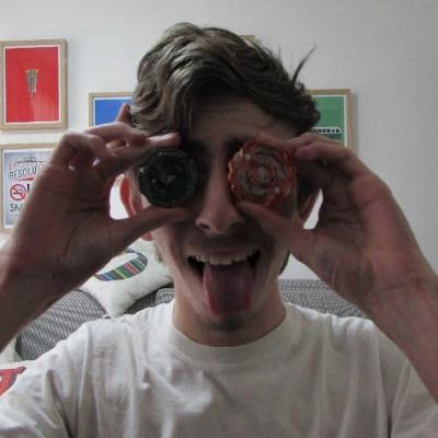 #005 Beyblade Galaxy