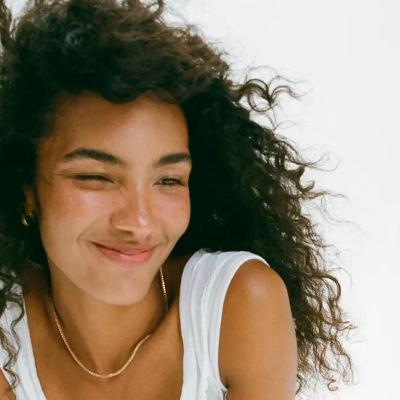 אלבום חדש לאוליביה דין | 31.10.25 אלבום חדש לאוליביה דין | 31.10.25