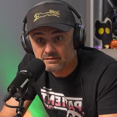 Career Pivots, Entrepreneurship and Overcoming Fear | Tea with GaryVee Ep #85