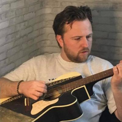 ALAN DONNELLY ALL THE WAY FROM IRELAND IS NOW IN CANADA, AND INFLUENCING POSTITIVTY THROUGH HIS MUSIC