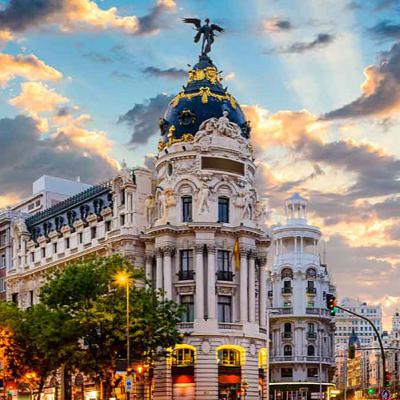 Vivere all'estero ti apre la mente? No, ti manca casa.