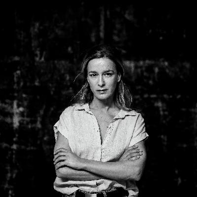 Margarida Vila-Nova (parte 1): “Gosto muito de representar. A arte tem a capacidade de criar diálogo e de nos calçar os sapatos do outro. Enquanto houver diálogo há esperança”