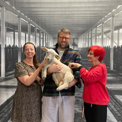 Eesti kalasüldi pealinn, kus peldik on kullakamber, Jan Kaus pagulaskirjanduse radadel ning laudasümfoonia Eesti kalasüldi pealinn, kus peldik on kullakamber, Jan Kaus pagulaskirjanduse radadel ning laudasümfoonia