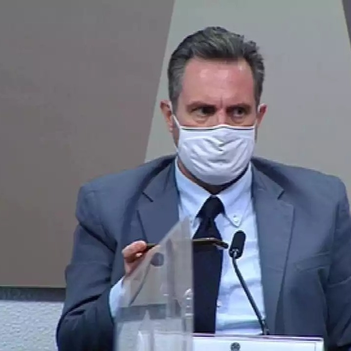 PROVOCANDO NAS ONDAS DO RÁDIO