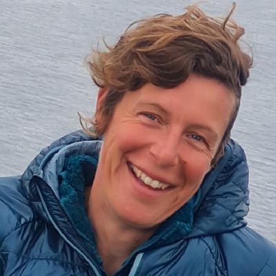 #154 - Multi-modal solo kayaking and cycling on the US west coast and the Inside Passage with Katrin Tomanek