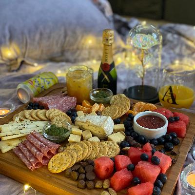 How We Celebrated Our Anniversary & Date Ideas During Quarantine How We Celebrated Our Anniversary & Date Ideas During Quarantine