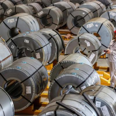 La Cina inizierà a vendere le sue scorte di materie prime