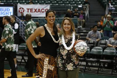 Episode 94 - Coach Laura Beeman of University of Hawaii Women's Basketball