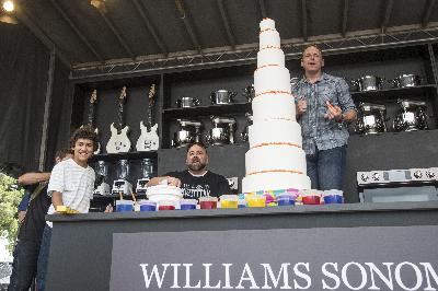Patrick In The Morning: Joey Chestnut Beats 4 NFL Players In Cake Eating Contest