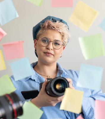 Lauren Theunissen: STUDIO CONFIDENTIAL