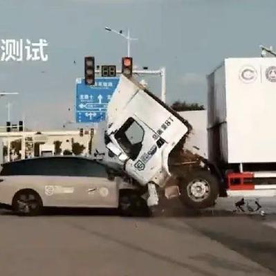 理想i8上市引发负面危机 舆情公关是解药吗