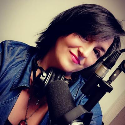 Oláh Andrea rádiós újságíróval a Tünet Együttes "Nothing Personal" című előadásáról