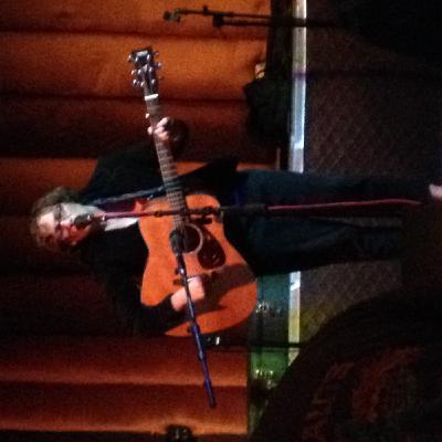 Elizabeth Pope - Musical Artist