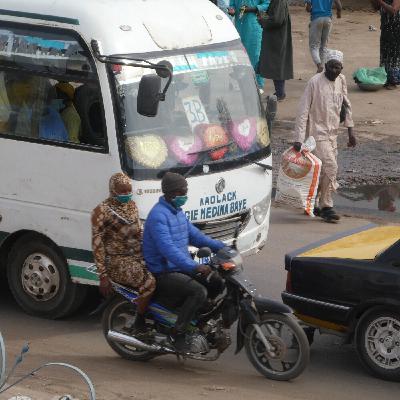 Jakarta on the road ou l'histoire de la petite cylindrée au Sénégal