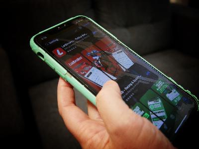 Tech Talk with Peter Marks - The Mobile Phone
