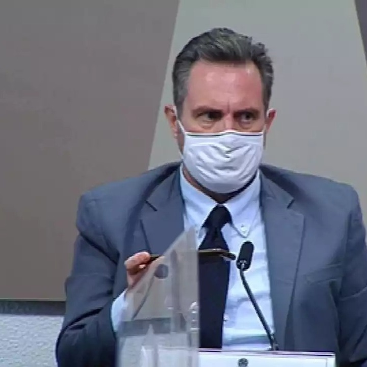 PROVOCANDO NAS ONDAS DO RÁDIO