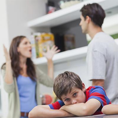 Kavgalı Evde Büyümek: Çocuğunuz Ne Kadarını Tolere Edebilir? Kavgalı Evde Büyümek: Çocuğunuz Ne Kadarını Tolere Edebilir?