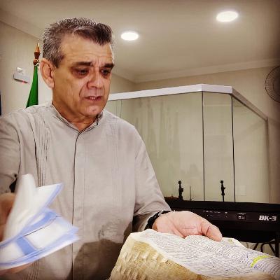 ENQUANTO DESCANSA CARREGA PEDRA - PR PAULO MOLLINA