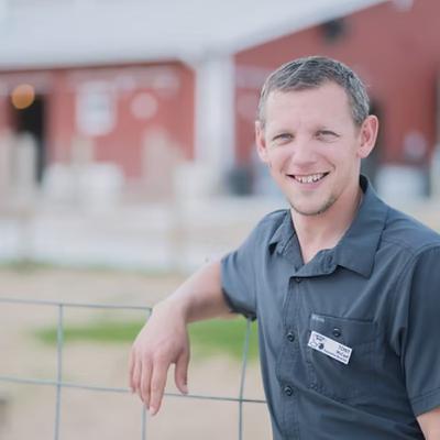 Leadership Lowdown | Tony McCaul - Real Leaders Are Ordinary People With Extraordinary Determination