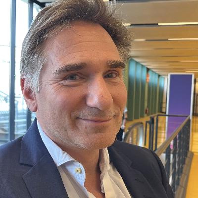 Stefan Paepke MD: An End to “Jumping Breasts” with Mesh Supported Pre-Pectoral Breast Implants