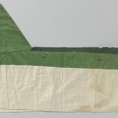 23.12.1945: Linda aus Oberschlesien näht Knopflöcher