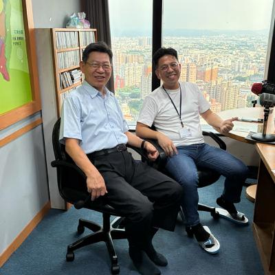 快樂聯播網FM89.5台灣加油節目洪嘉鴻律師專訪北屯區市議員參選人顏建程談:1.從立委幕僚轉戰地方服務歷程2.如何擴大在地區務3.參選北屯區的未來規劃 快樂聯播網FM89.5台灣加油節目洪嘉鴻律師專訪北屯區市議員參選人顏建程談:1.從立委幕僚轉戰地方服務歷程2.如何擴大在地區務3.參選北屯區的未來規劃