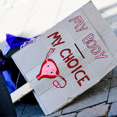 Abtreibungsdebatte: "Wir lernen, dass wir unseren Mund zu halten haben"