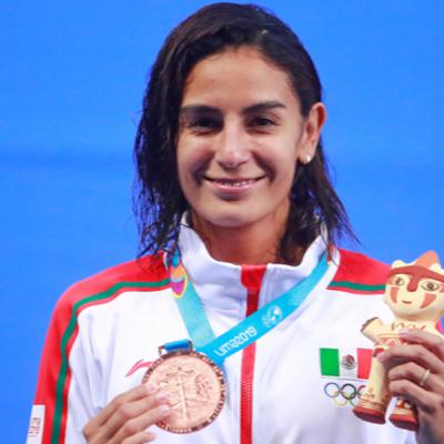 Paola Espinosa, Maternidad y Deporte Paola Espinosa, Maternidad y Deporte