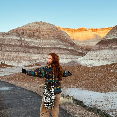 surround yourself with people who make you feel good surround yourself with people who make you feel good