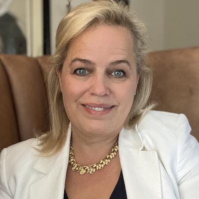 Jennifer Hunt Murty (The Power of Journalism, Exposing Abuse and the First Responder Leadership Crisis) - Episode 1147