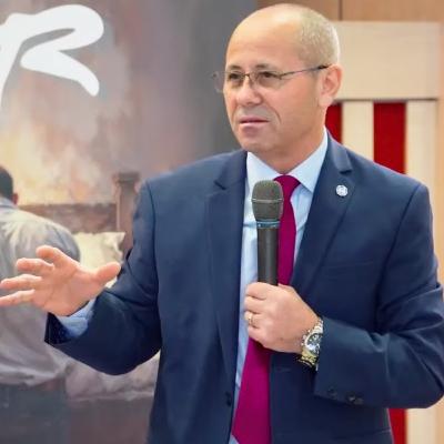 Familia asemănată cu un cont bancar - Luigi Mițoi