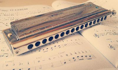 【口琴】我离开了北京，在家吹口琴