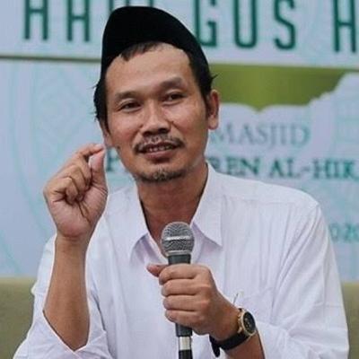 Gus Baha - Perdebatan Hukum kepiting dan yuyu