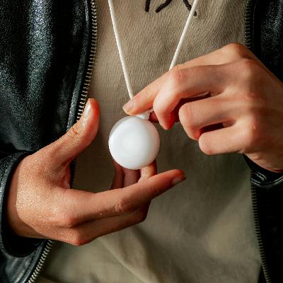 That necklace? It's AI, and it's taking notes That necklace? It's AI, and it's taking notes