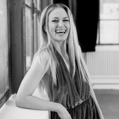 #37. Det er dit underliv. En samtale om alt det mellem benene... En samtale med Ann Sofie Deleuran.