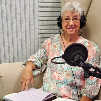 Kathy Morrow: Director of Emerald Coast Public Relations Organization & CEO of 2Morrow Communications. Giving the gift of words to inspire!