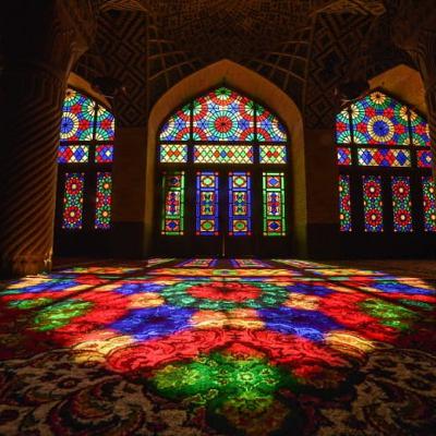 پانزدهم. رنگ در معماری و دکوراسیون (خلاصه مقاله) پانزدهم. رنگ در معماری و دکوراسیون (خلاصه مقاله)