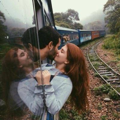 Ek Ladki Thi Anjani Si... Ek Ladki Thi Anjani Si...