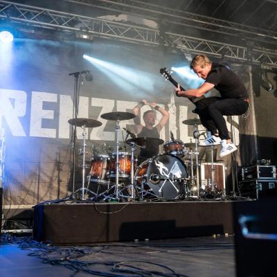 Smalltalk mir Grenzen|Los zu ihrem kommenden Album: Mittendrin, statt außen dabei