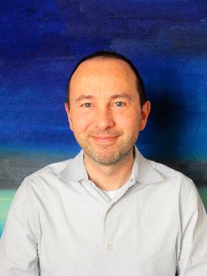 e007- "How AI and Video Will Change Sales| Ed Bilat and Sahir Pandhare with Bill Ball, Director of Learning and Development at DISYS e007- "How AI and Video Will Change Sales| Ed Bilat and Sahir Pandhare with Bill Ball, Director of Learning and Development at DISYS