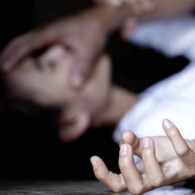 يخنق طفله ومات بعدها مخنوقا في صدفه بالغة الغرابه ! يخنق طفله ومات بعدها مخنوقا في صدفه بالغة الغرابه !