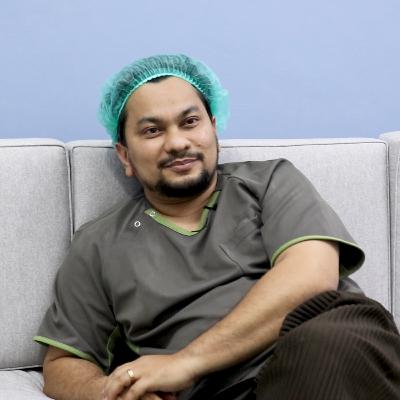 Dr. TOMPI | MENAFKAHI BATIN DENGAN BERKARYA