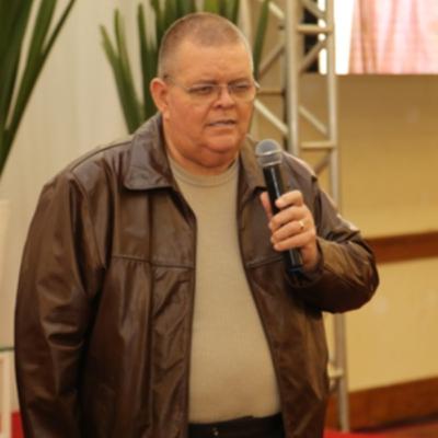 Apostolo Bud Wright Deseje os Dons Espirituais Apostolo Bud Wright Deseje os Dons Espirituais