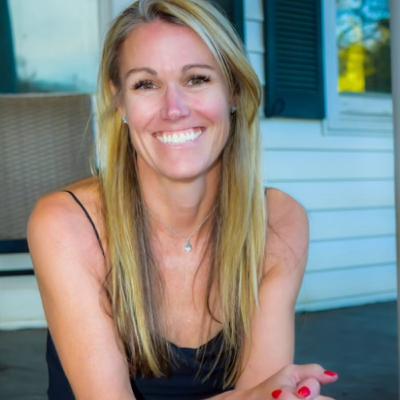 Heart and Hustle with guest, Julie Barth, Leader of Women in Crisis #202 Heart and Hustle with guest, Julie Barth, Leader of Women in Crisis #202