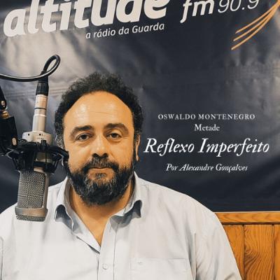 Reflexo Imperfeito - "Metade" Reflexo Imperfeito - "Metade"